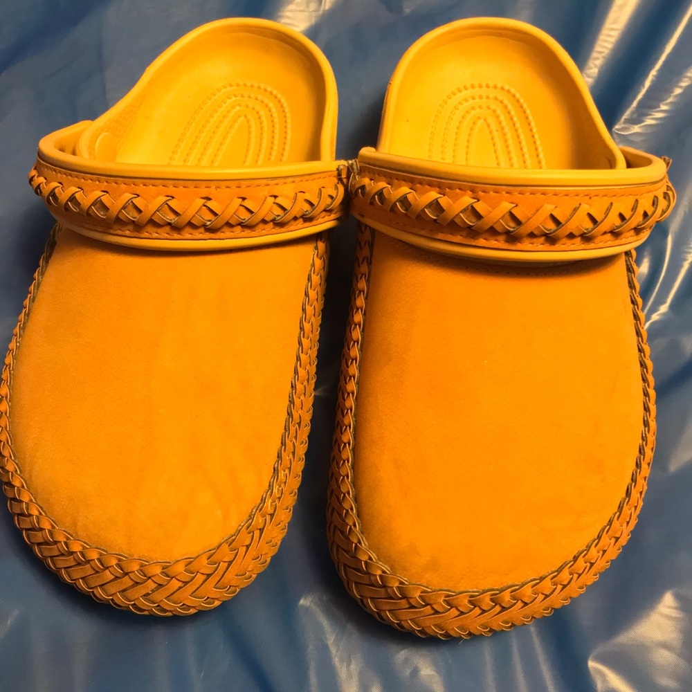 Journal Standard x crocs